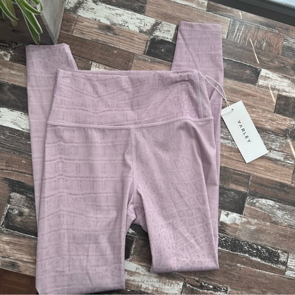 NWT Varley Luna Leggings in Blush Crocodile - Size Medium - Picture 5 of 7